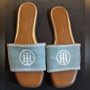 Tommy Hilfiger Pezley Light Blue Denim Slide Sandals Sz 8.5 (080325A)